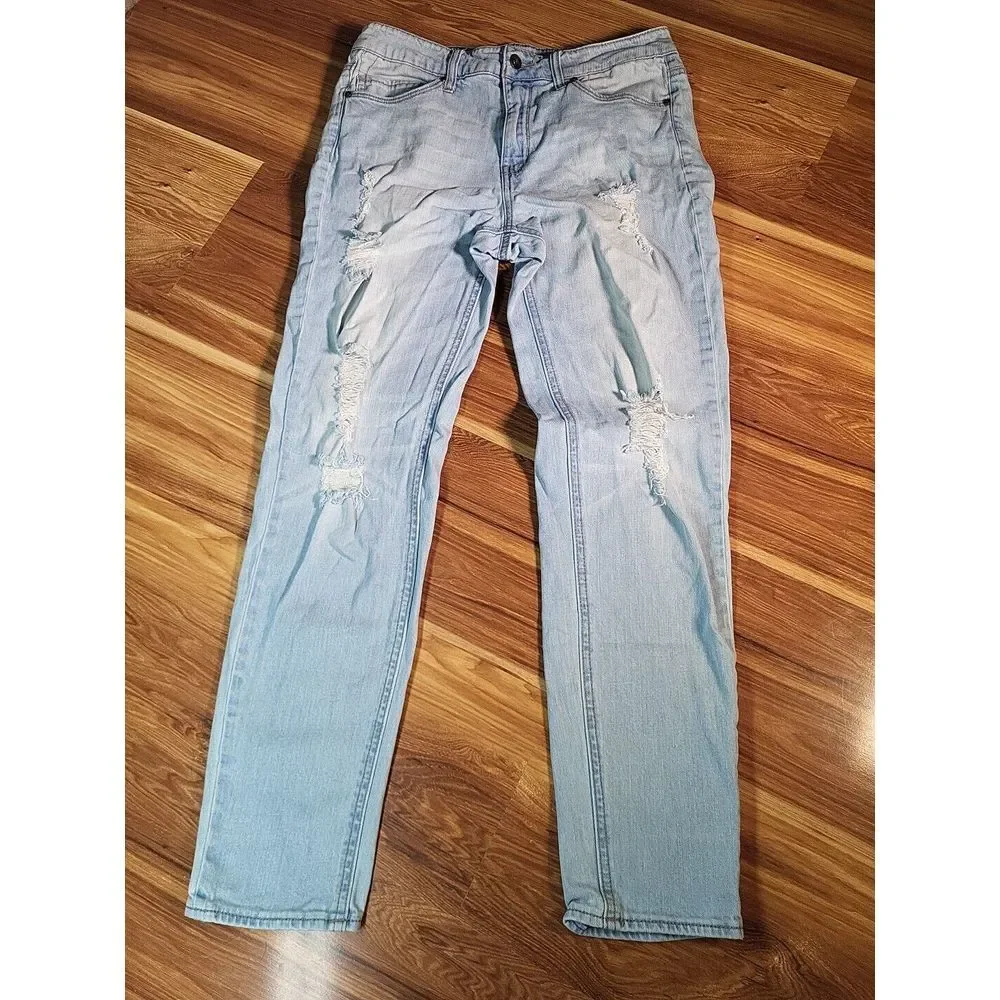 Empyre Light Wash Distressed Easton Boyfriend Fit Jeans‎ 31x30 Women's Size 7